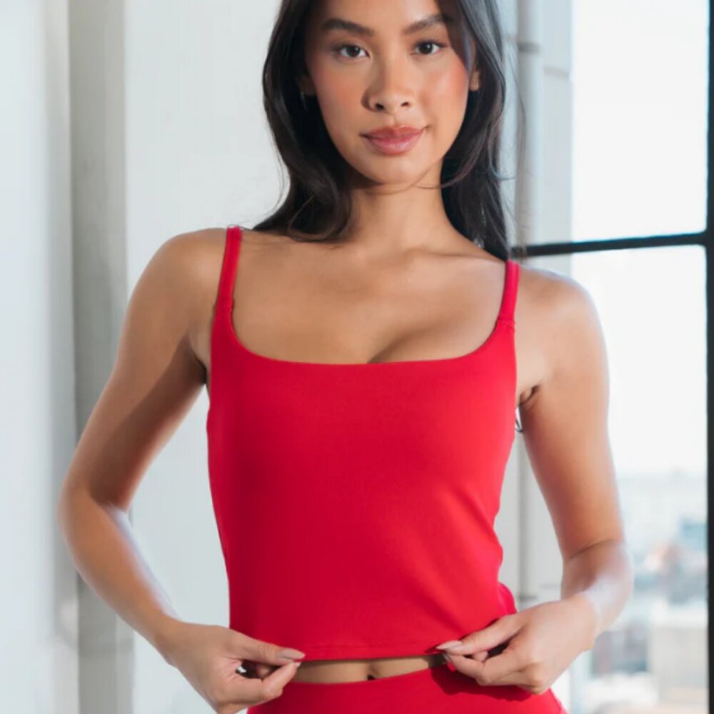 Cloud II™ Scoop Tank - Cherry